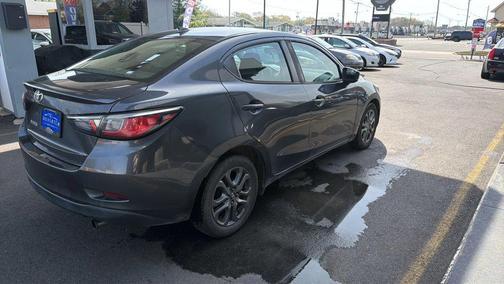 Gray 2019 Toyota Yaris Sedan LE