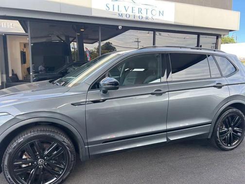 2022 Volkswagen Tiguan 2.0T SE R-Line Black 4MOTION