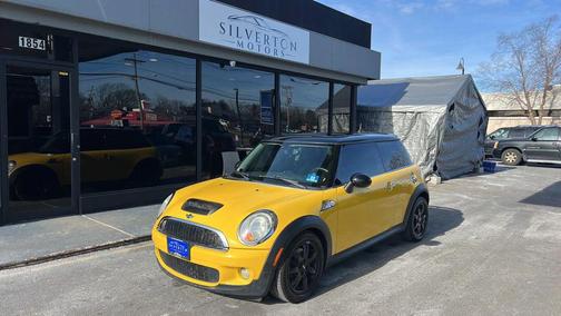 Mellow Yellow 2008 MINI Cooper S Base