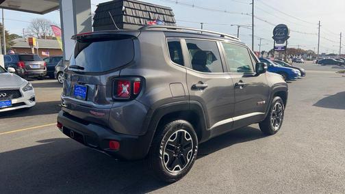 2016 Jeep Renegade Trailhawk
