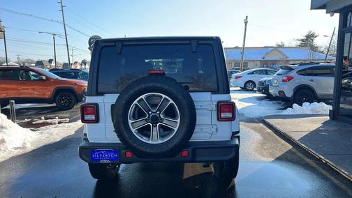 2020 Jeep Wrangler Unlimited Sahara