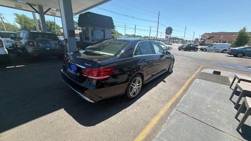 Black 2014 Mercedes-Benz E-Class E 350 4MATIC Sedan 4D