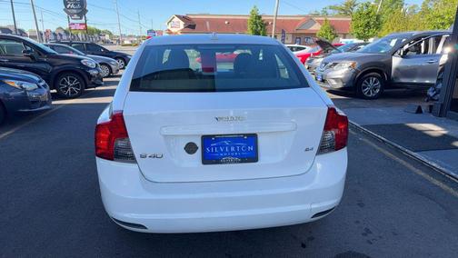 Ice White 2008 Volvo S40 2.4i