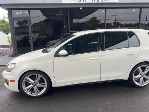 2014 Volkswagen GTI Wolfsburg Edition