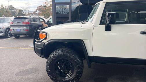 2014 Toyota FJ Cruiser Base