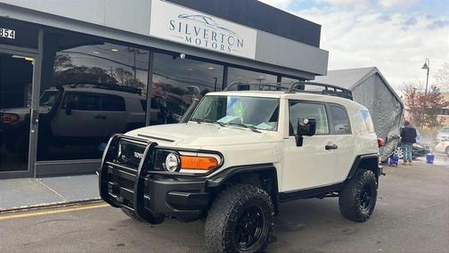 2014 Toyota FJ Cruiser Base