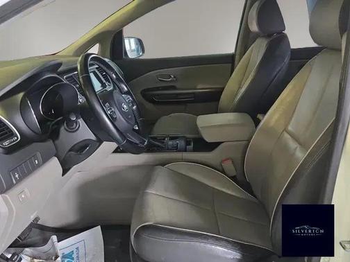 Clear White 2017 Kia Sedona LX