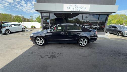 Deep Black 2008 Volkswagen Passat Komfort