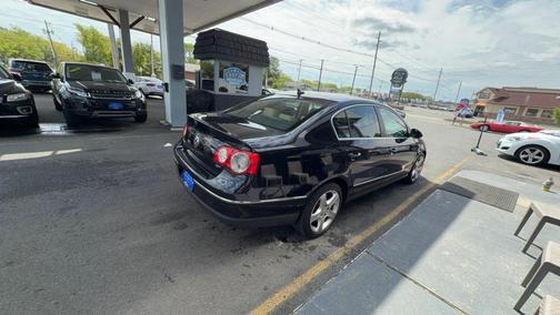 Deep Black 2008 Volkswagen Passat Komfort