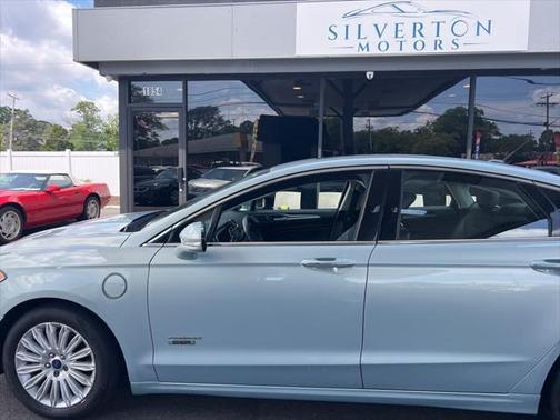 2014 Ford Fusion Energi Titanium
