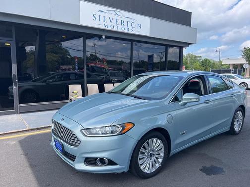 2014 Ford Fusion Energi Titanium