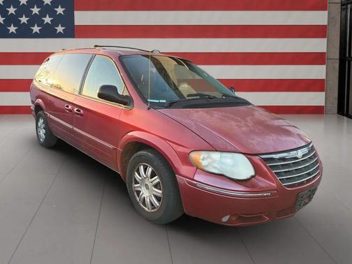 2005 Chrysler Town & Country Touring