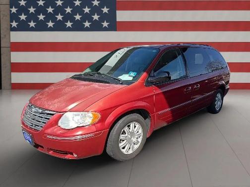 2005 Chrysler Town & Country Touring