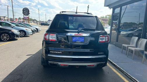 2016 GMC Acadia Denali