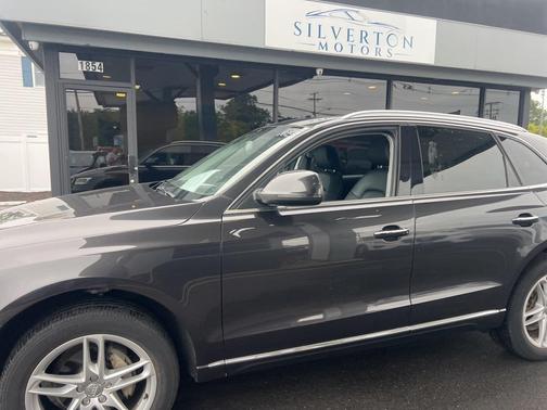 2015 Audi Q5 2.0T Premium Plus