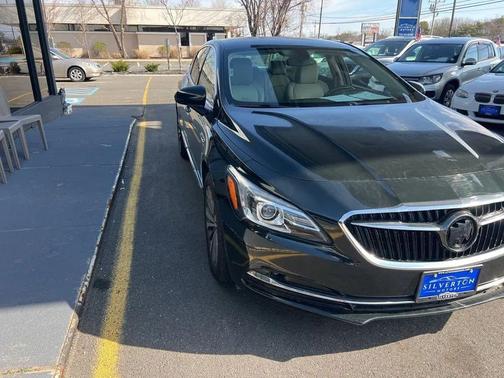 2017 Buick LaCrosse Essence