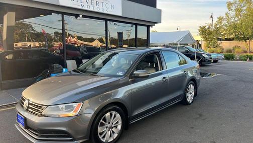 2015 Volkswagen Jetta Auto SE w/Connectivity