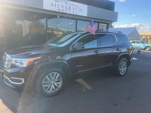 2017 GMC Acadia SLE-2