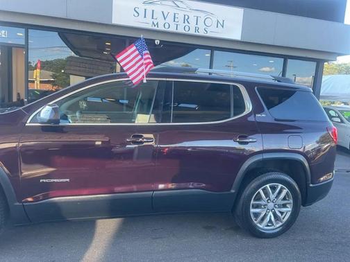 2017 GMC Acadia SLE-2