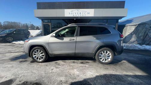 2015 Jeep Cherokee Sport