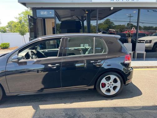 2010 Volkswagen GTI 4-Door