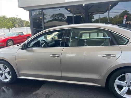 2015 Volkswagen Passat 1.8T Limited Edition