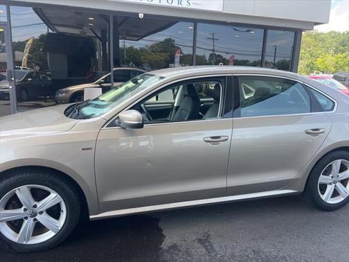 2015 Volkswagen Passat 1.8T Limited Edition