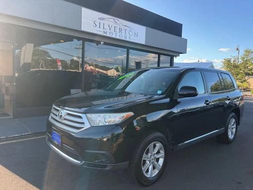 2011 Toyota Highlander SE