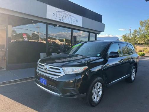 2011 Toyota Highlander SE