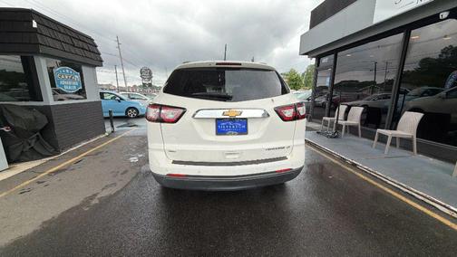 White 2014 Chevrolet Traverse 1LT