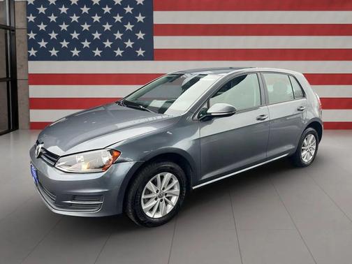 2016 Volkswagen Golf TSI S 4-Door