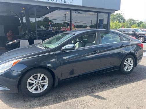 2011 Hyundai SONATA GLS