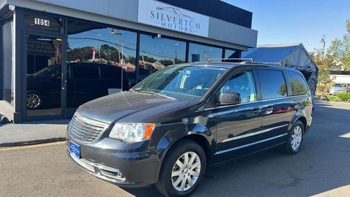2014 Chrysler Town & Country Touring