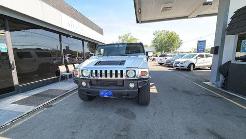 White 2003 Hummer H2 Base