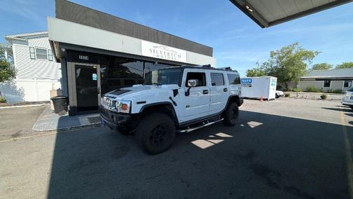 White 2003 Hummer H2 Base