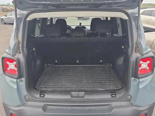 Anvil 2017 Jeep Renegade Latitude