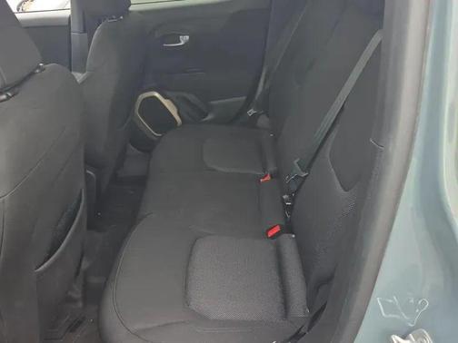 Anvil 2017 Jeep Renegade Latitude