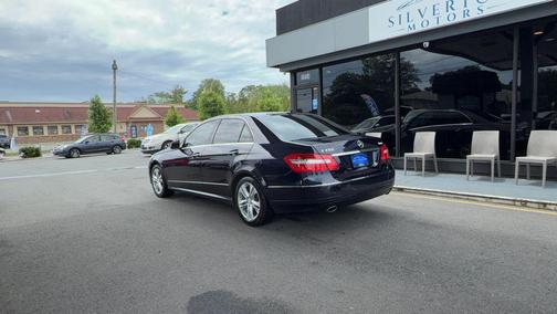 Blue 2010 Mercedes-Benz E-Class E 350 4MATIC Sedan 4D
