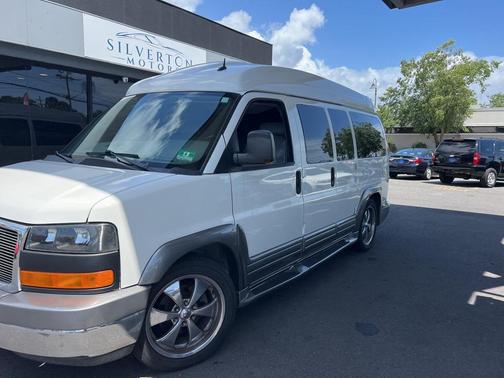 2011 GMC Savana 1500 Upfitter