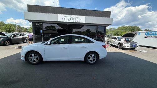 Summit White 2014 Chevrolet Cruze 1LT