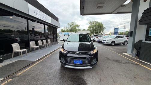 Mosaic Black Metallic 2020 Chevrolet Trax LT