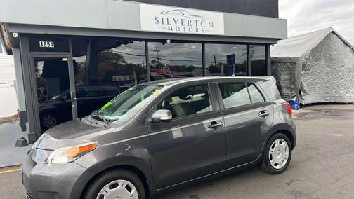 2014 Scion xD Hatchback 4D