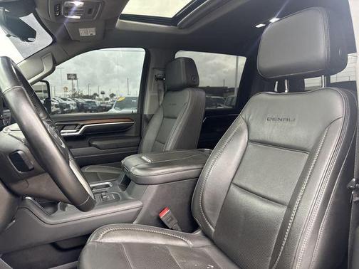 Onyx Black 2024 GMC Sierra 2500 Denali