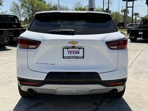 Summit White 2025 Chevrolet Blazer 2LT