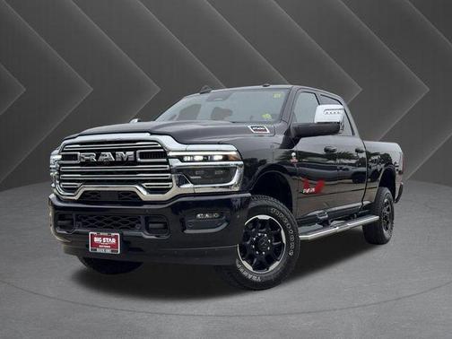 Diamond Black Crystal Pearlcoat 2025 RAM 2500 Laramie Crew Cab 4x4 6'4' Box