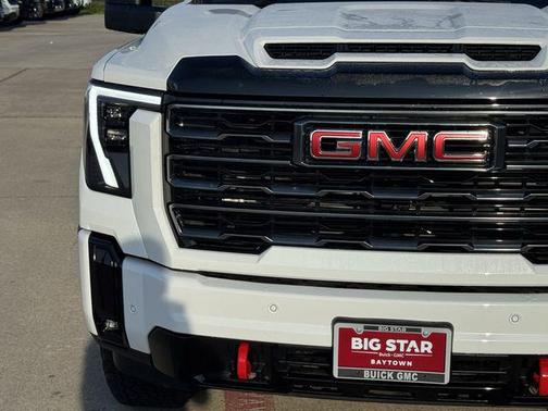 Summit White 2025 GMC Sierra 2500 AT4