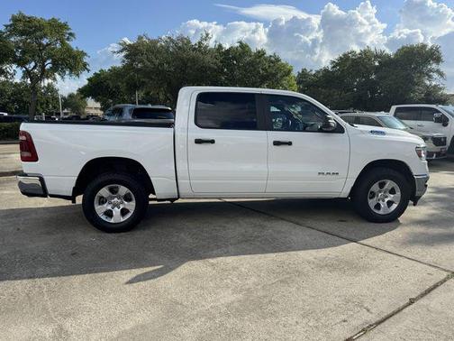 Bright White Clearcoat 2023 RAM 1500 Big Horn/Lone Star
