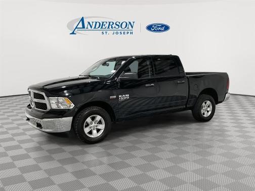 2022 RAM 1500 Classic SLT