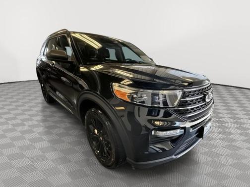 AGATE BLACK METALLIC 2021 Ford Explorer XLT