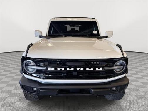 2023 Ford Bronco OUTER BANKS ADVANCED